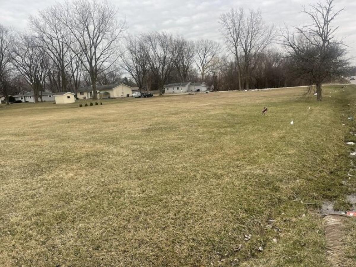 Picture of Residential Land For Sale in Waukegan, Illinois, United States
