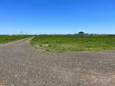 Home For Sale in Dumas, Texas