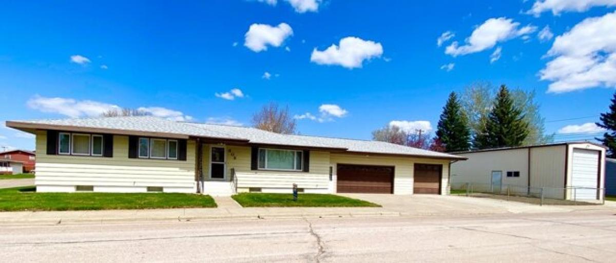 Picture of Home For Sale in Bowman, North Dakota, United States