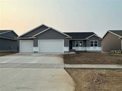 Home For Sale in Marion, Iowa