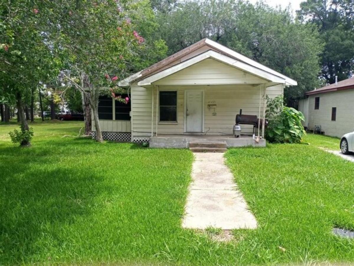 Picture of Home For Sale in Beaumont, Texas, United States