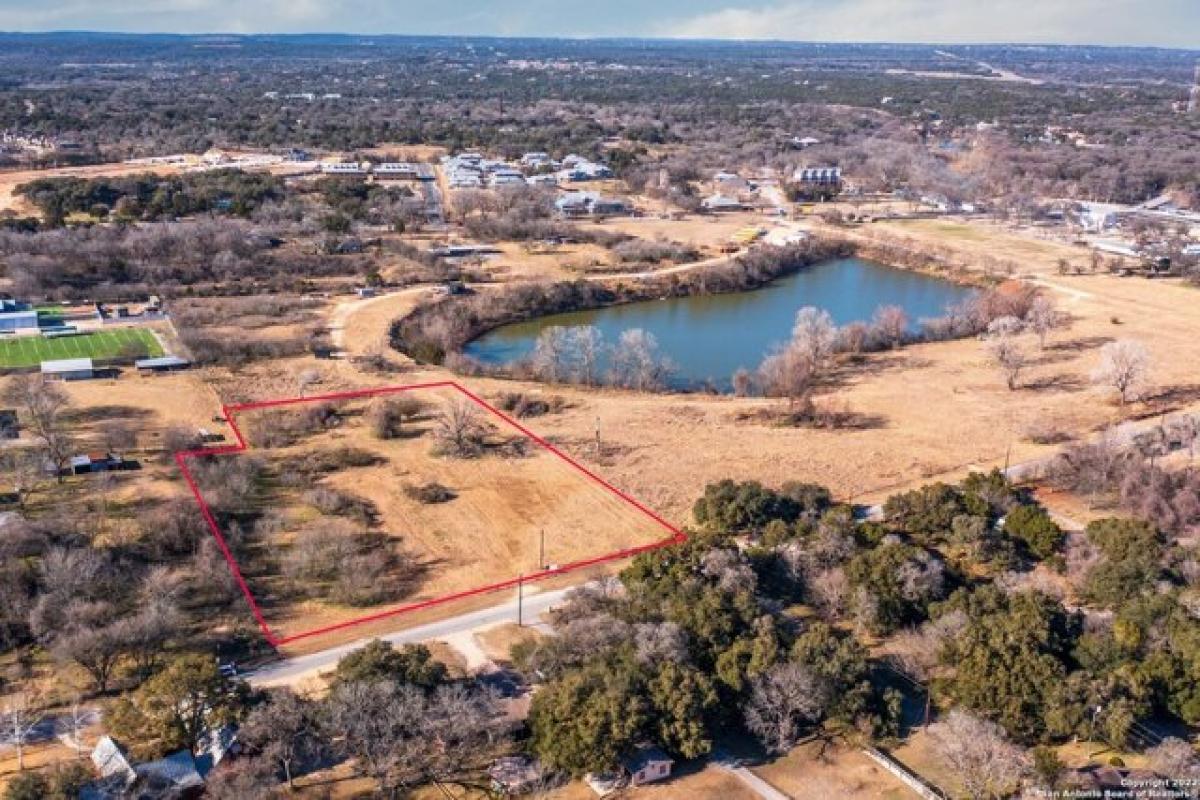 Picture of Residential Land For Sale in New Braunfels, Texas, United States