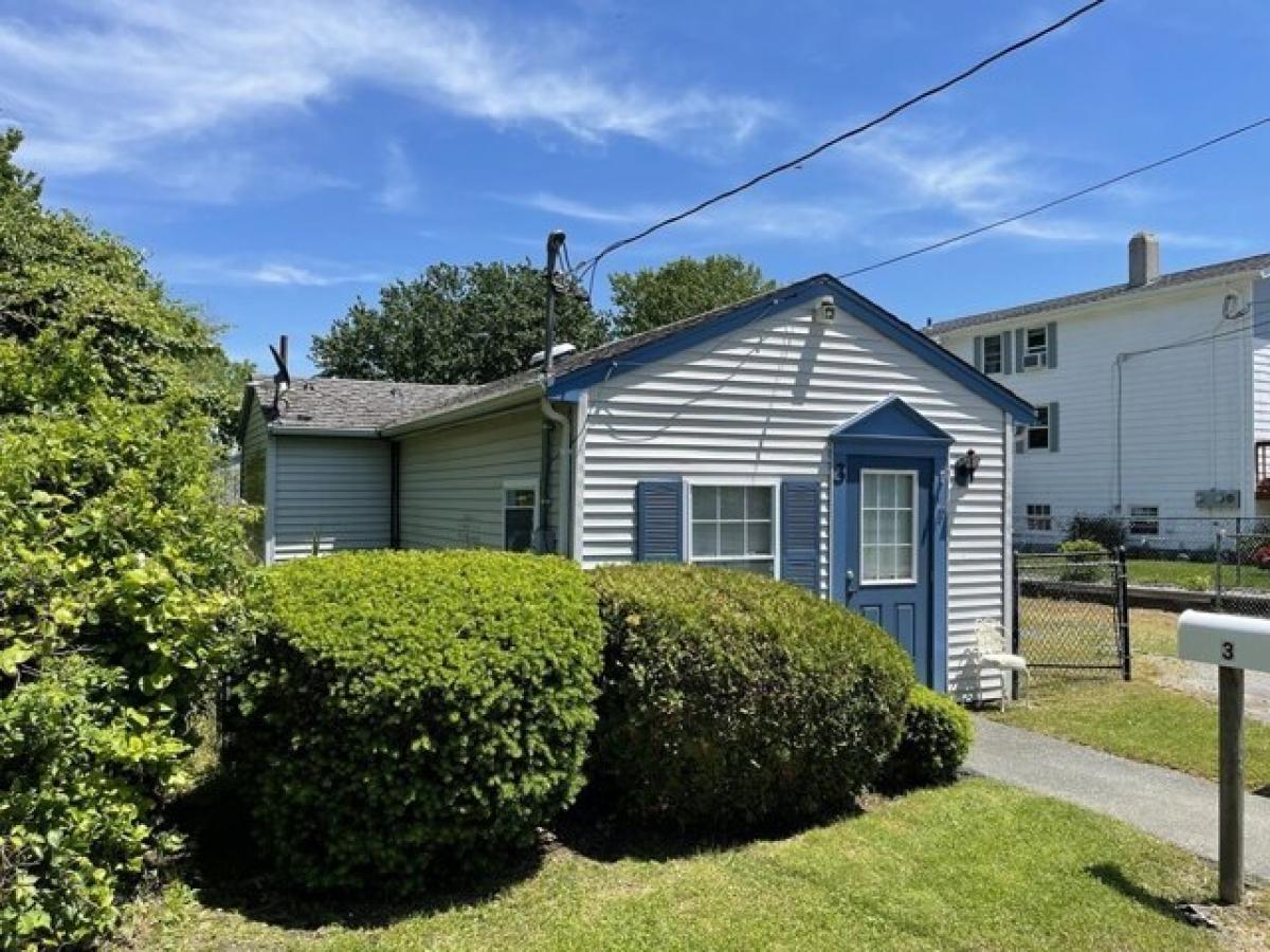 Picture of Home For Rent in Fairhaven, Massachusetts, United States