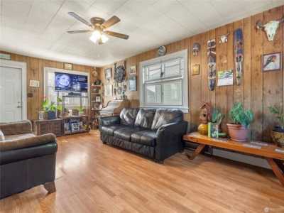 Home For Sale in Aberdeen, Washington