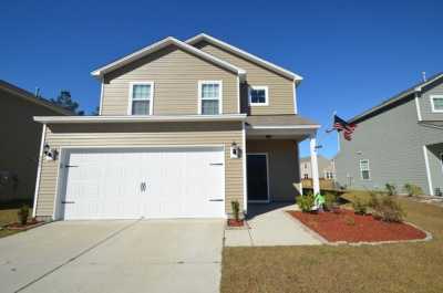 Home For Rent in Summerville, South Carolina