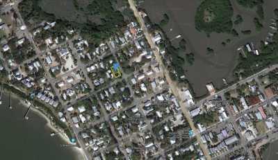 Residential Land For Sale in Cedar Key, Florida