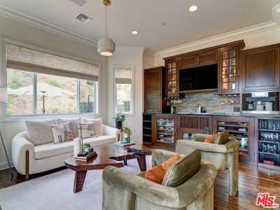 Home For Sale in Agoura Hills, California