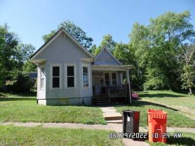 Home For Sale in Zanesville, Ohio