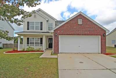 Home For Rent in Summerville, South Carolina