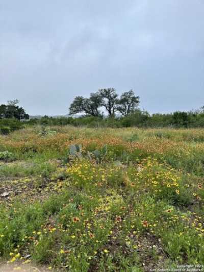 Residential Land For Sale in Mico, Texas