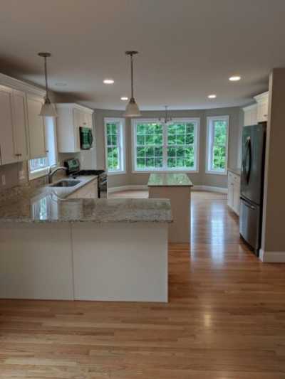 Home For Sale in Hooksett, New Hampshire