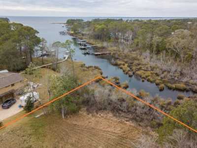 Residential Land For Sale in Niceville, Florida