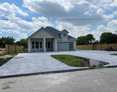 Home For Sale in La Porte, Texas