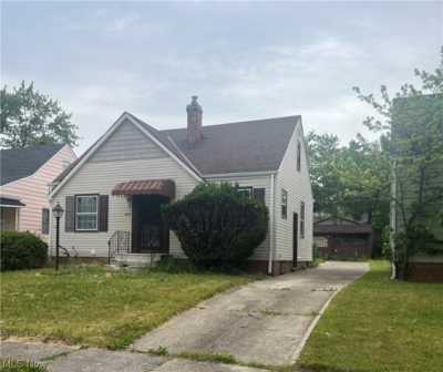 Home For Sale in Warrensville Heights, Ohio