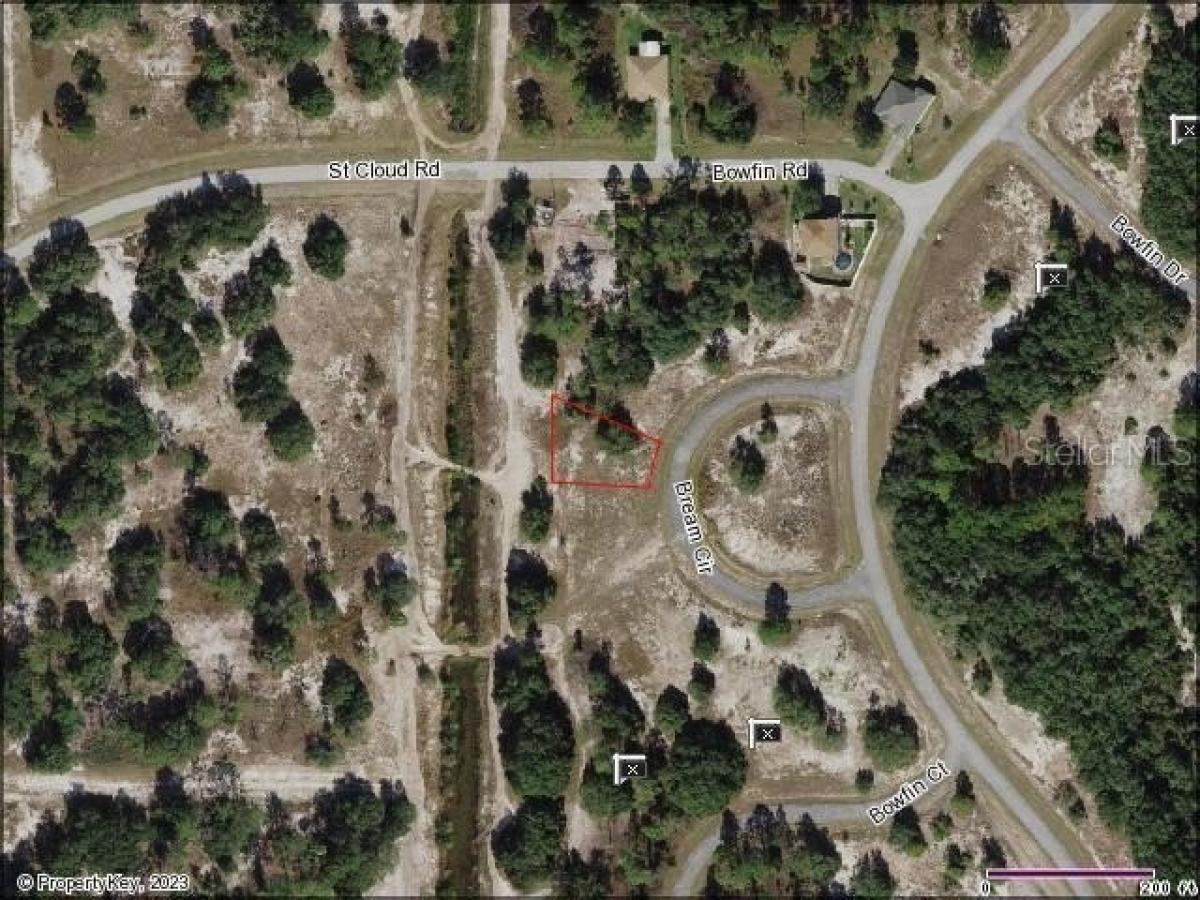 Picture of Residential Land For Sale in Poinciana, Florida, United States