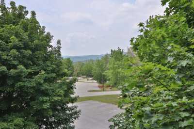 Home For Sale in Lincoln, New Hampshire