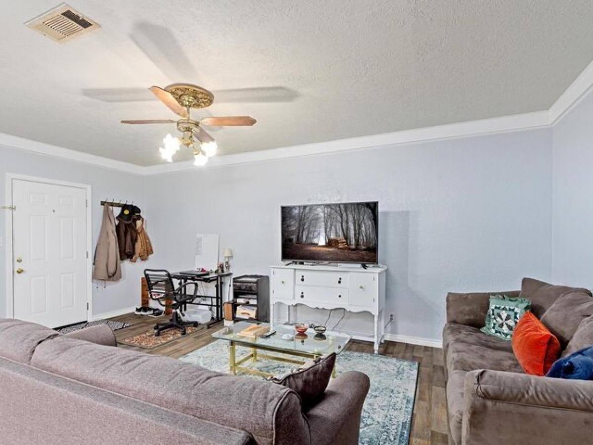 Picture of Home For Sale in Beaumont, Texas, United States