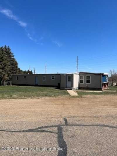 Home For Sale in Dickinson, North Dakota