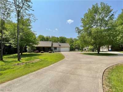 Home For Sale in Thompson, Ohio