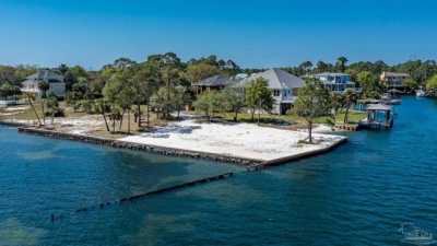 Residential Land For Sale in Gulf Breeze, Florida