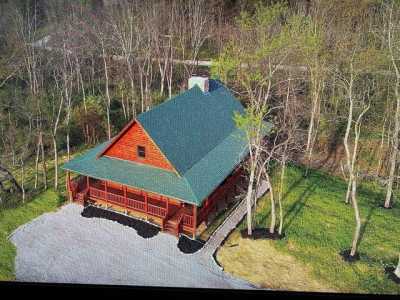 Home For Sale in Logan, Ohio