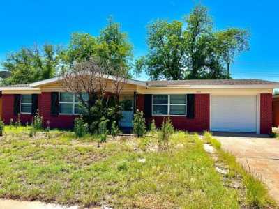 Home For Sale in Andrews, Texas