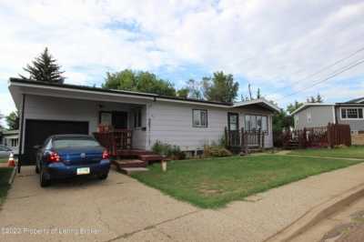 Home For Sale in Dickinson, North Dakota