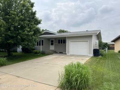 Home For Sale in Dickinson, North Dakota