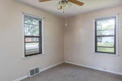 Home For Sale in Menasha, Wisconsin