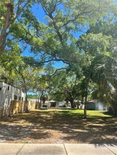 Residential Land For Sale in Saint Petersburg, Florida