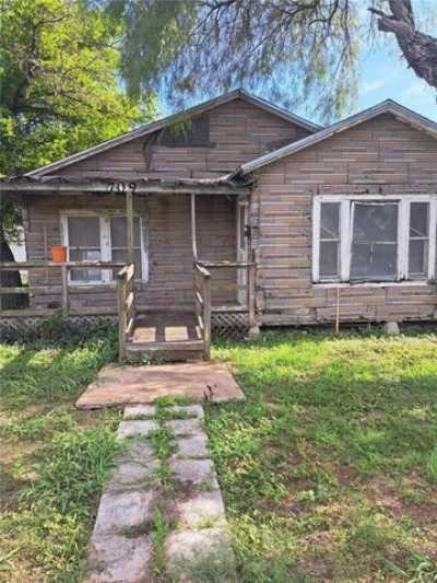 Home For Sale in Kingsville, Texas