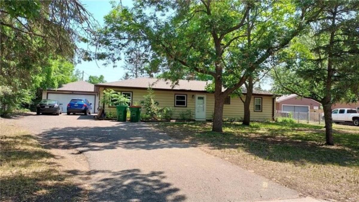 Picture of Home For Sale in Coon Rapids, Minnesota, United States