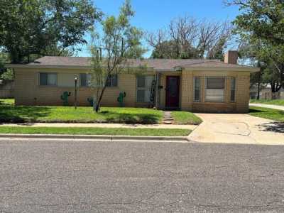 Home For Sale in Andrews, Texas