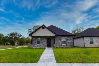 Home For Sale in Port Arthur, Texas