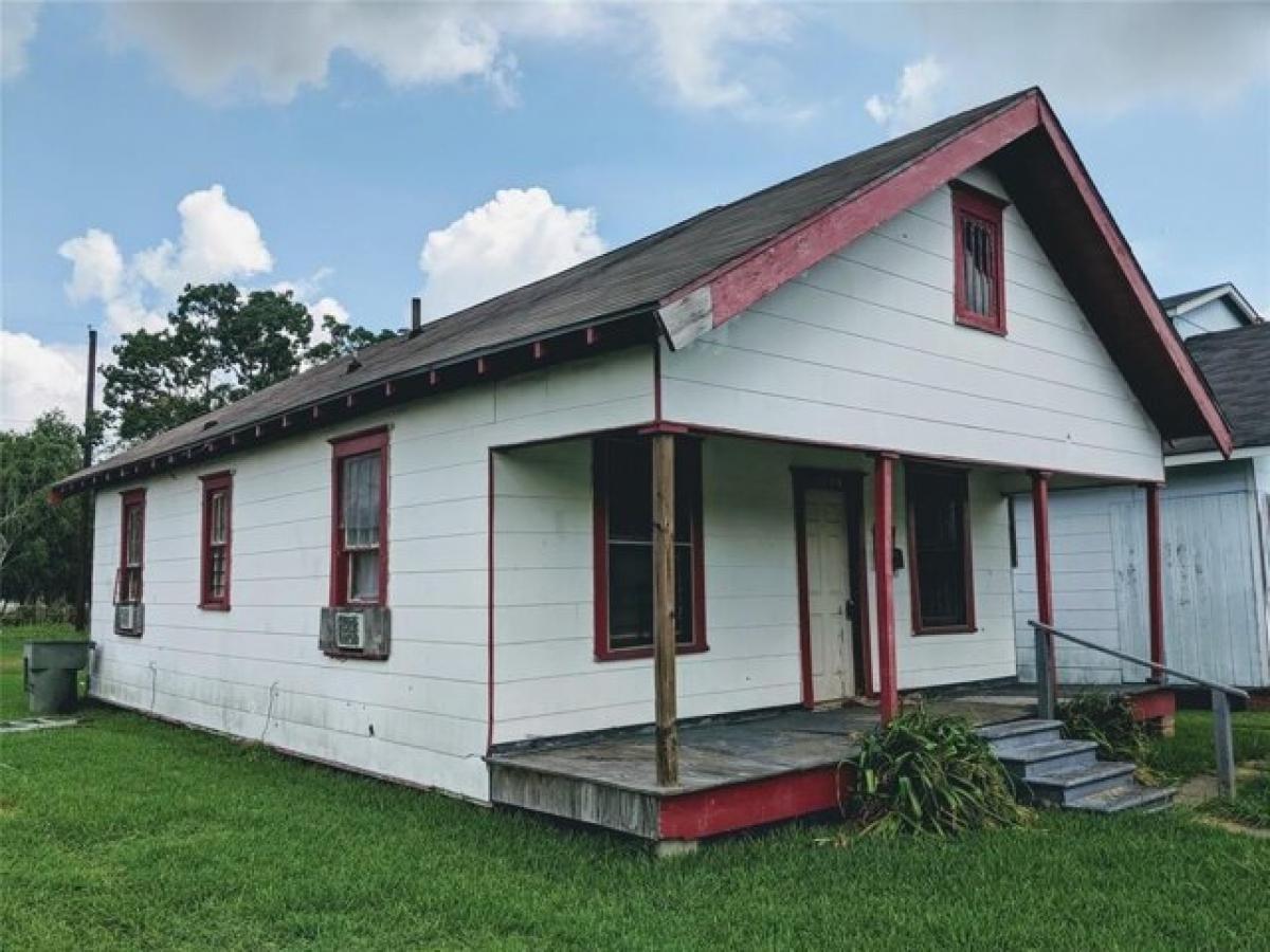 Picture of Home For Sale in Port Arthur, Texas, United States