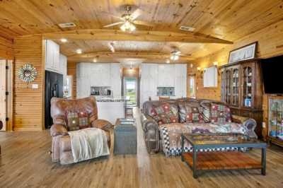 Home For Sale in Gilchrist, Texas