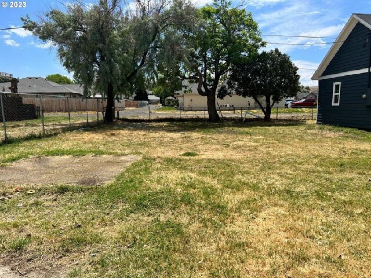 Picture of Home For Sale in Milton Freewater, Oregon, United States