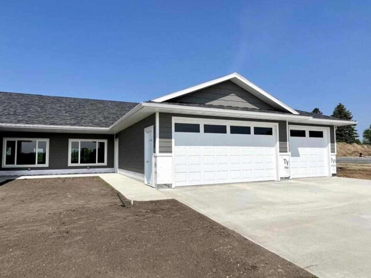 Picture of Home For Sale in Brookings, South Dakota, United States