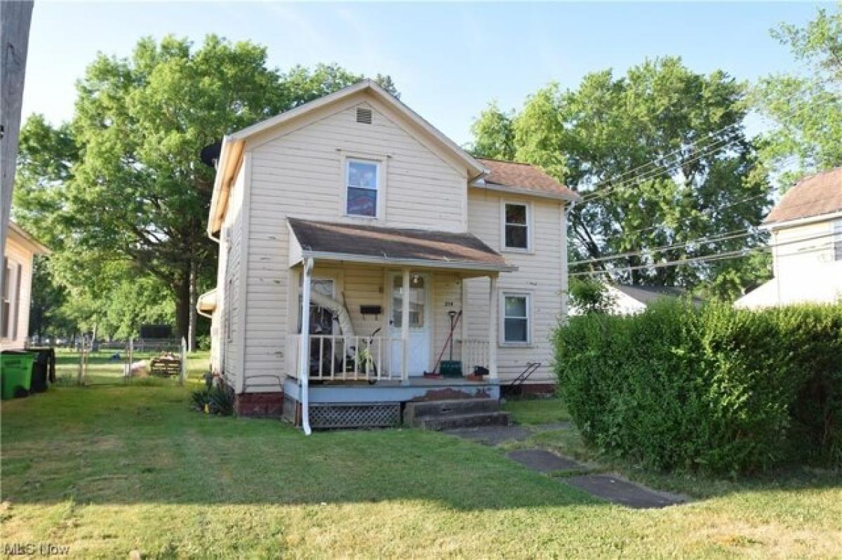 Picture of Home For Sale in Dover, Ohio, United States