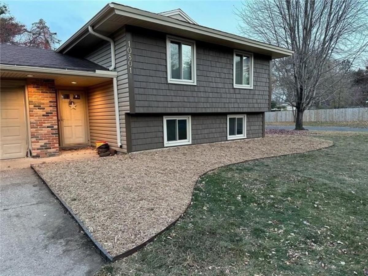 Picture of Home For Sale in Coon Rapids, Minnesota, United States