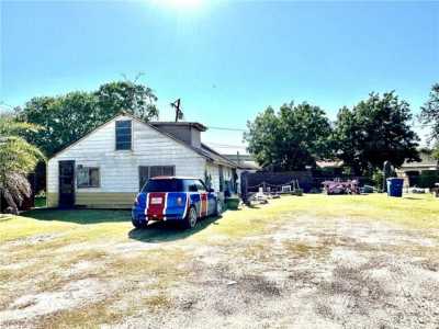 Home For Sale in Gregory, Texas