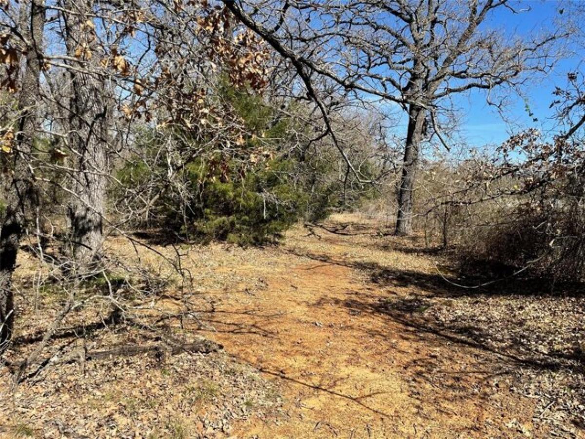 Picture of Residential Land For Sale in Burleson, Texas, United States