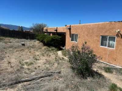 Home For Sale in El Prado, New Mexico