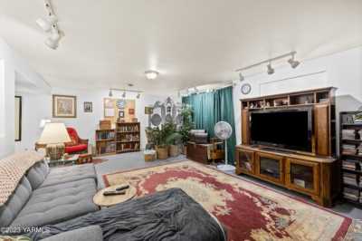 Home For Sale in Yakima, Washington