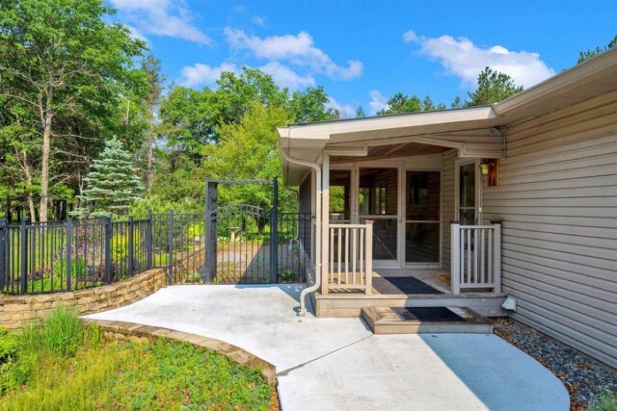 Picture of Home For Sale in Nekoosa, Wisconsin, United States