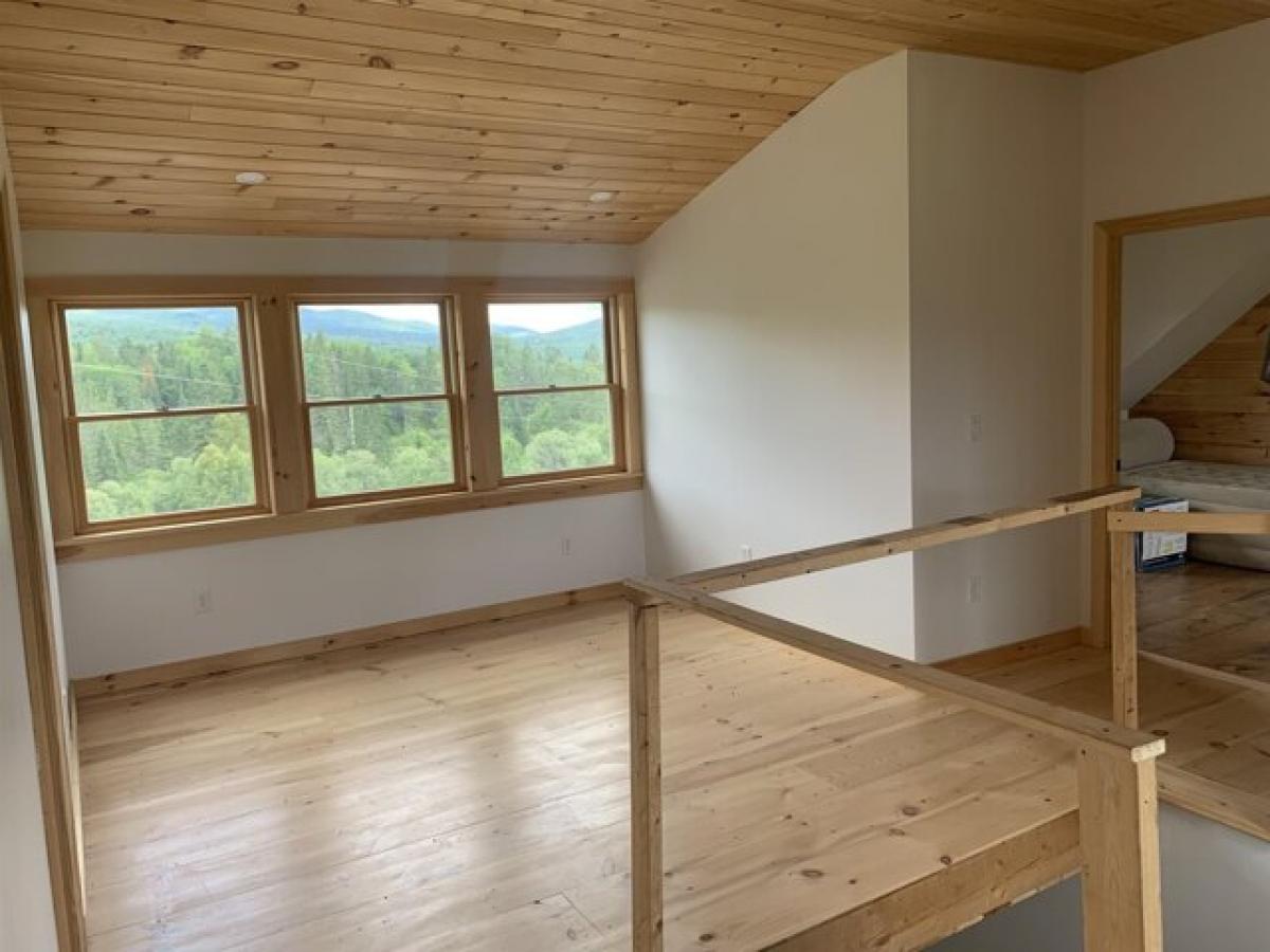 Picture of Home For Sale in Colebrook, New Hampshire, United States