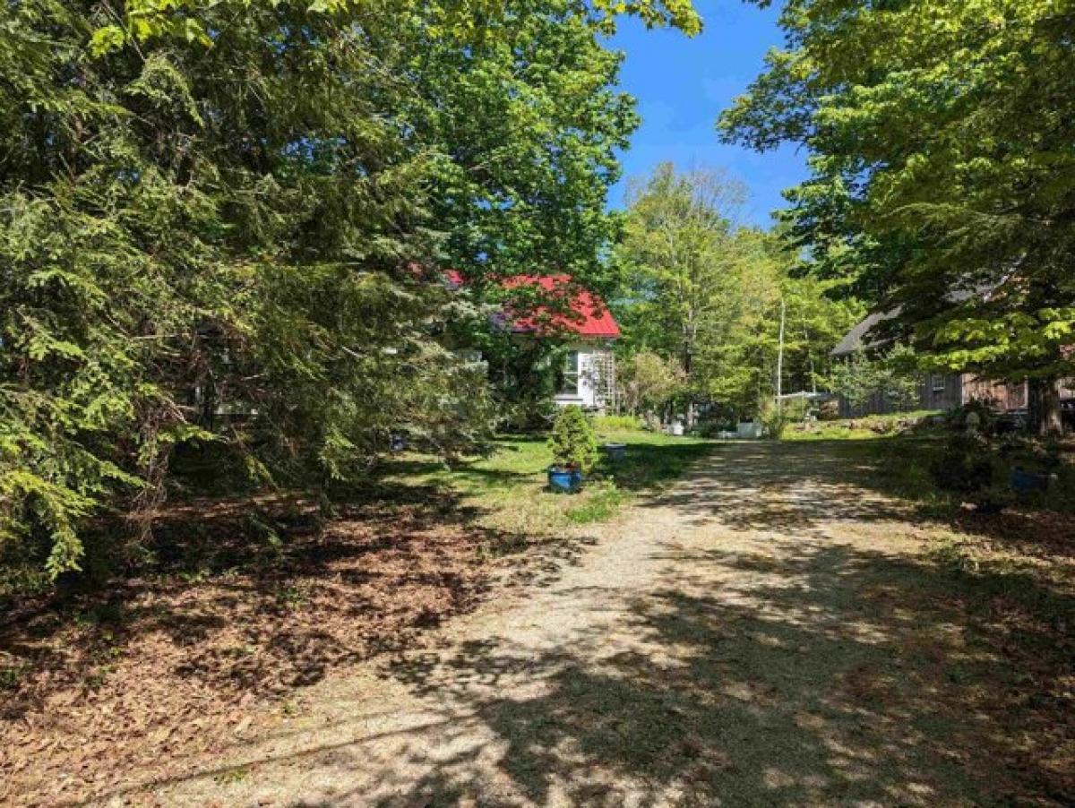 Picture of Home For Sale in Hill, New Hampshire, United States