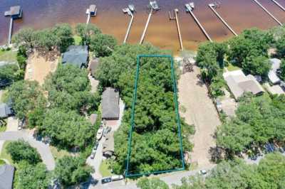 Residential Land For Sale in Niceville, Florida