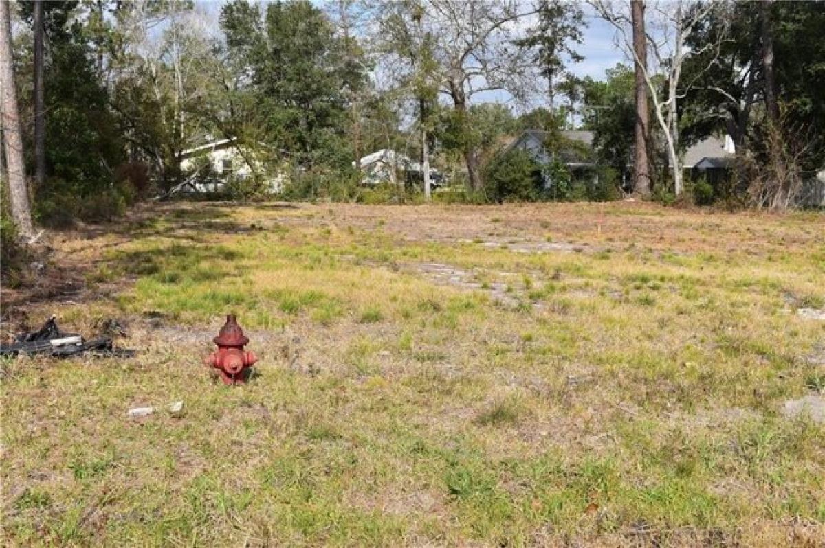 Picture of Residential Land For Sale in Gulf Shores, Alabama, United States