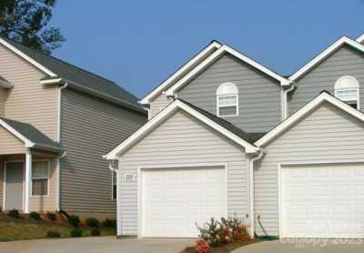 Home For Rent in Mooresville, North Carolina